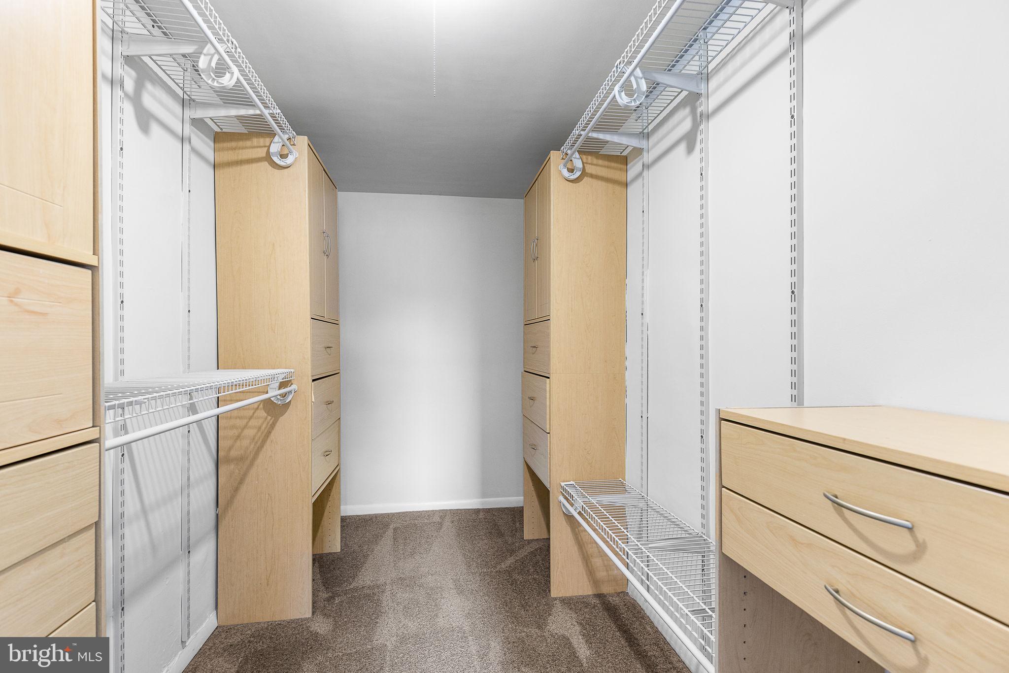 FORTY SIX HUNDRED - Residential