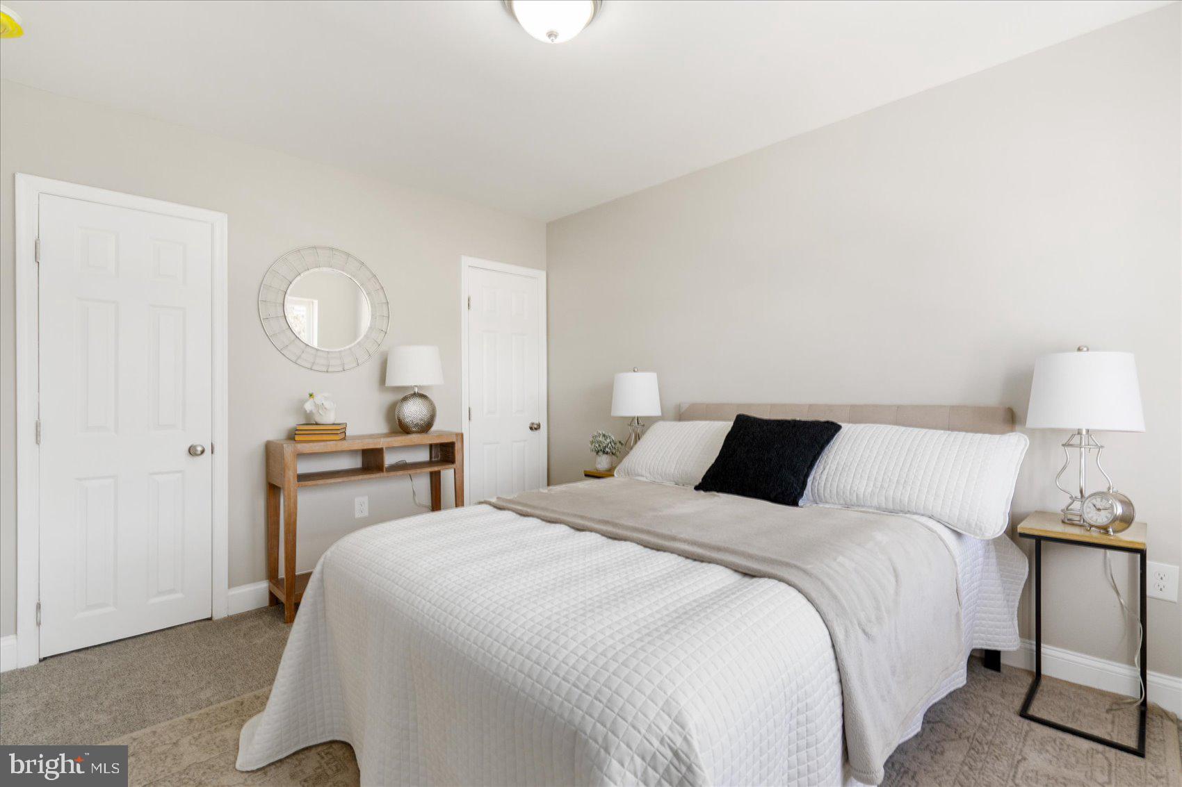 PERRING LOCH - Residential