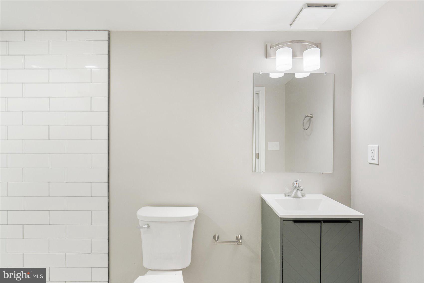 PERRING LOCH - Residential