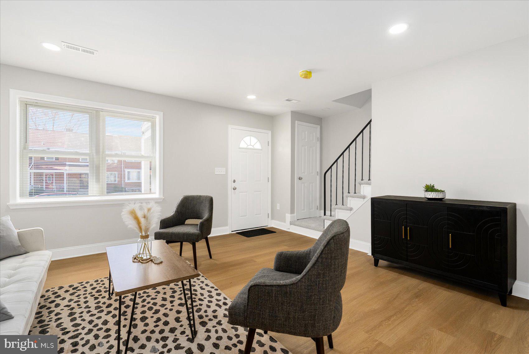 PERRING LOCH - Residential
