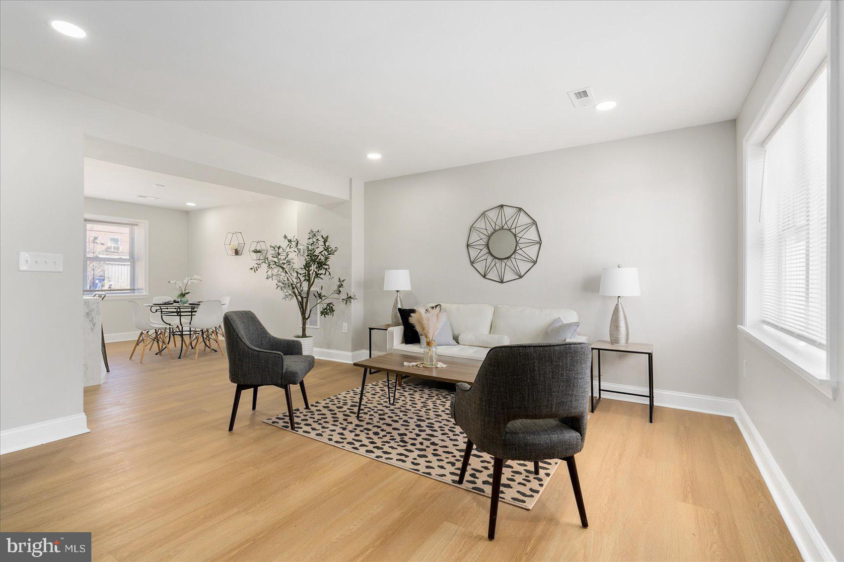 PERRING LOCH - Residential