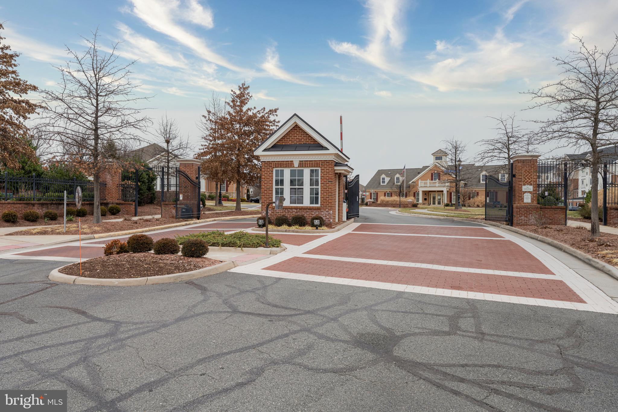 REGENCY AT ASHBURN - Residential