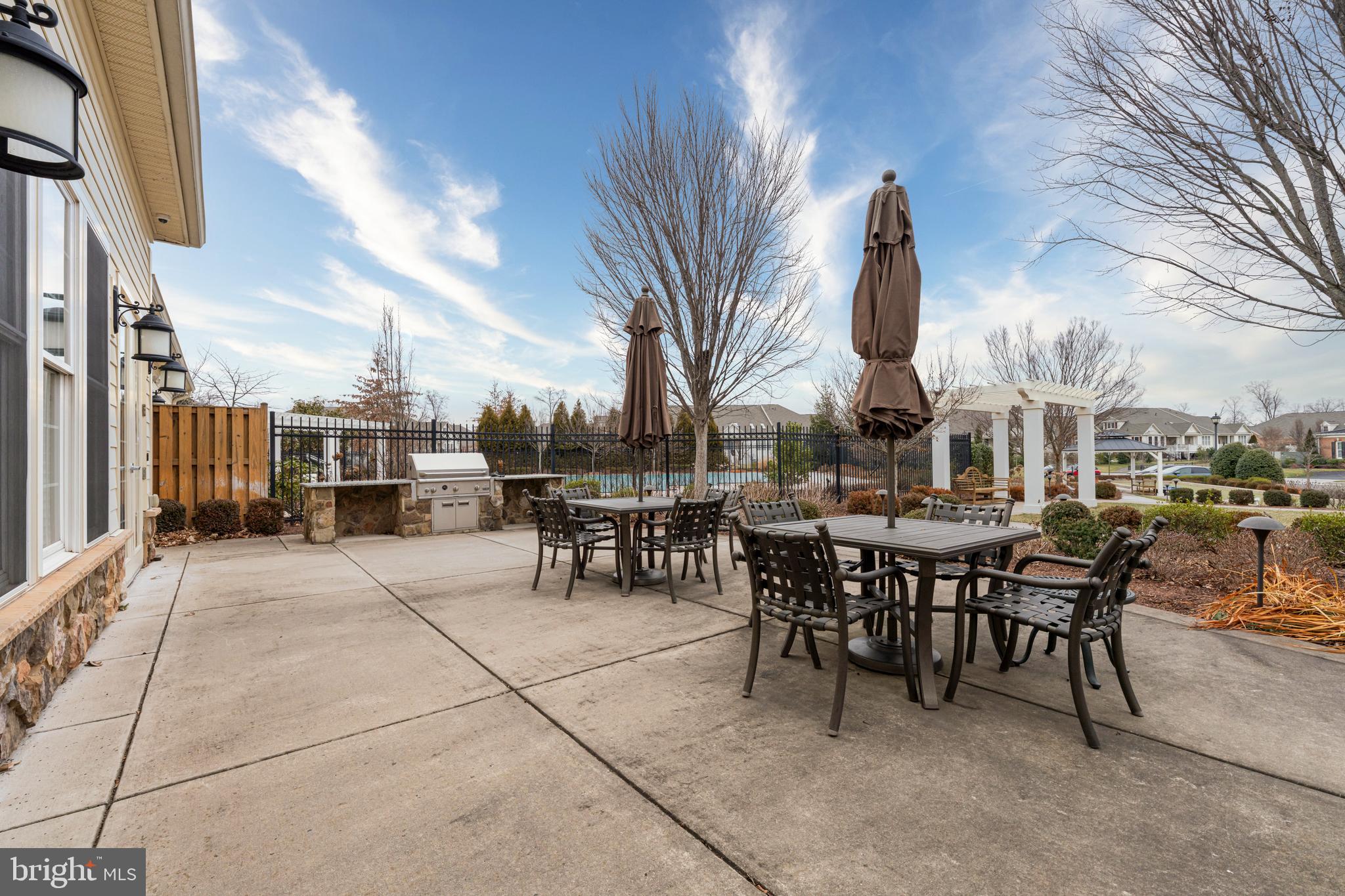 REGENCY AT ASHBURN - Residential