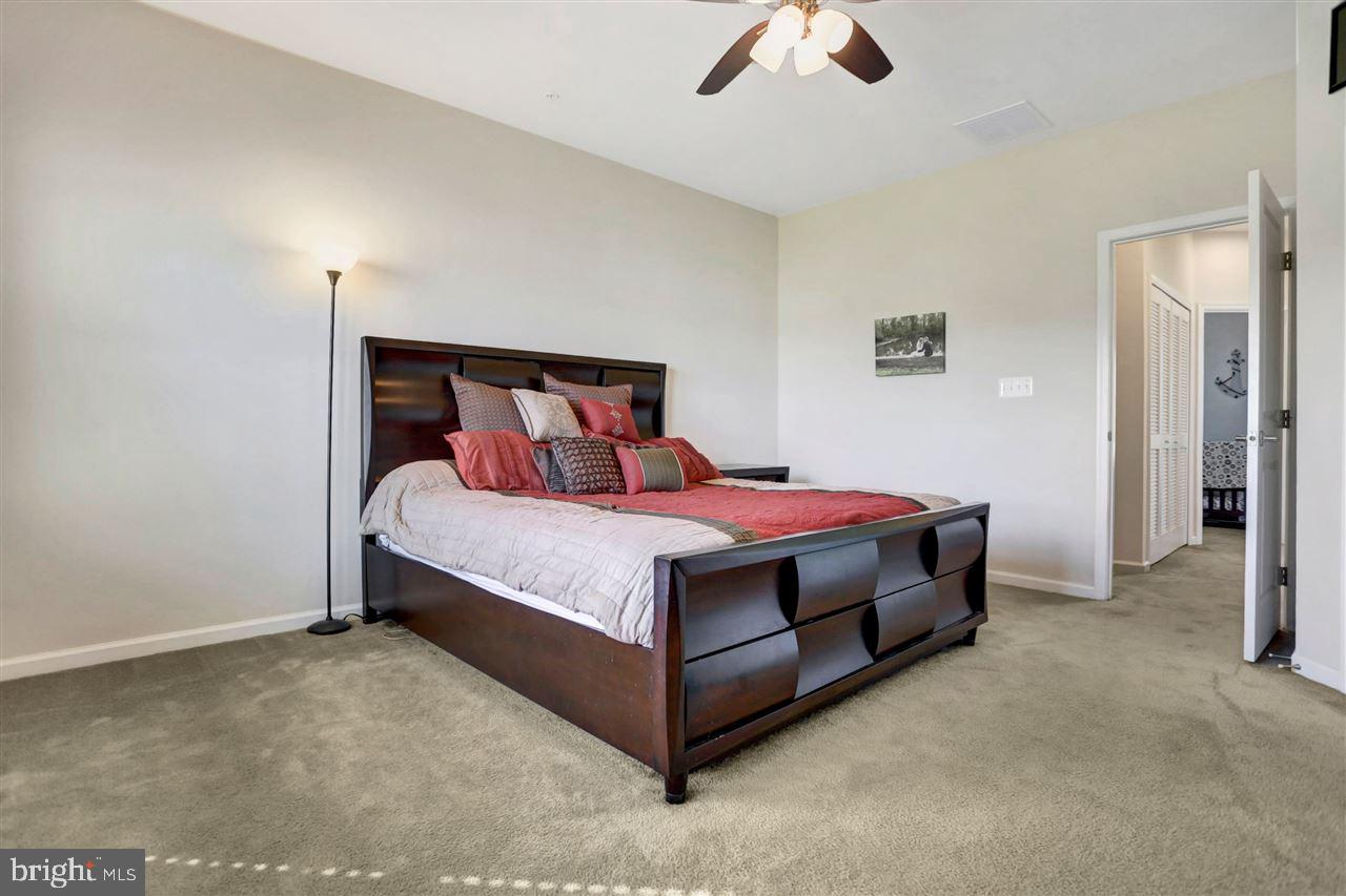 STONEGATE AT REGENTS GLEN - Residential