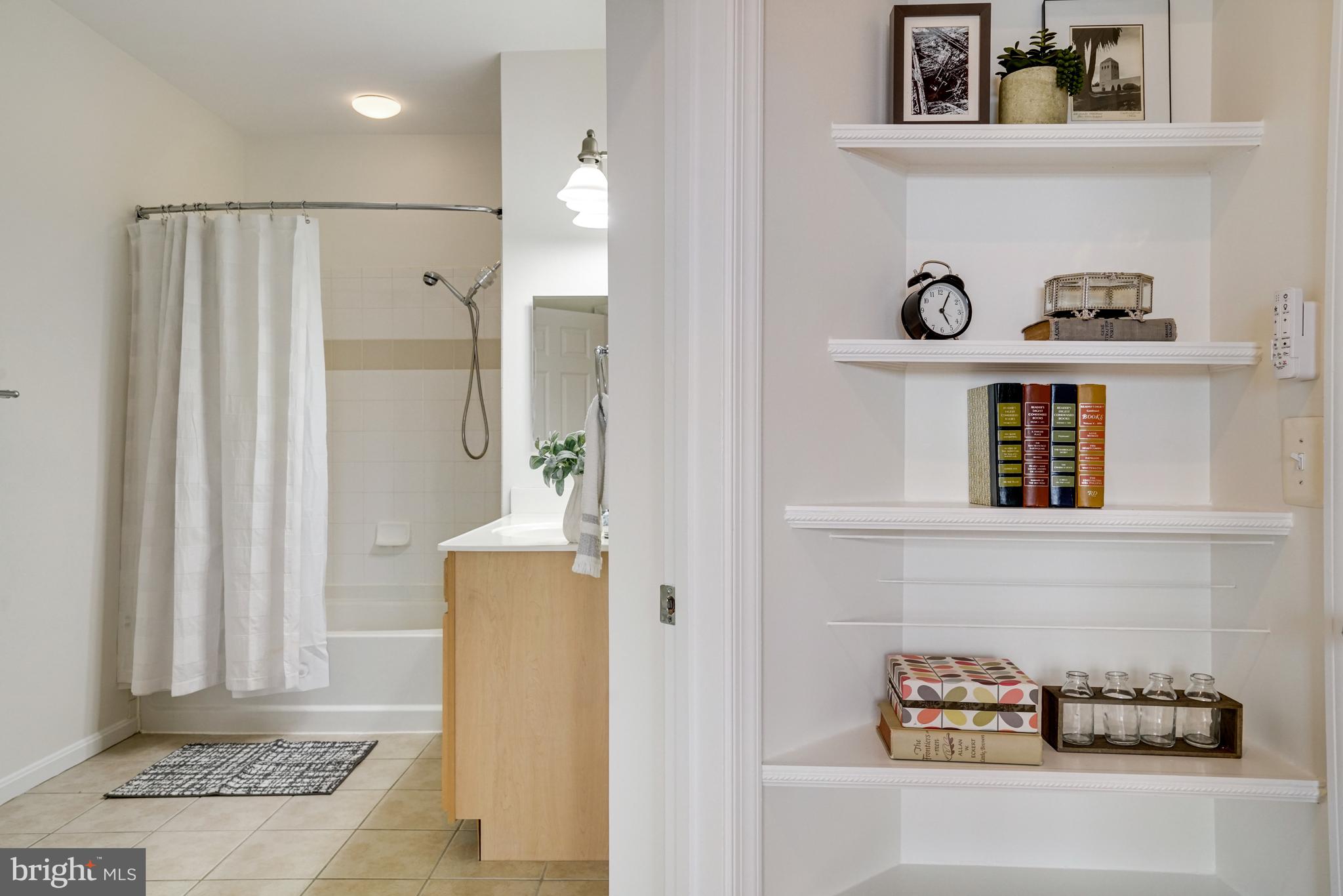 GROVE AT ARLINGTON - Residential