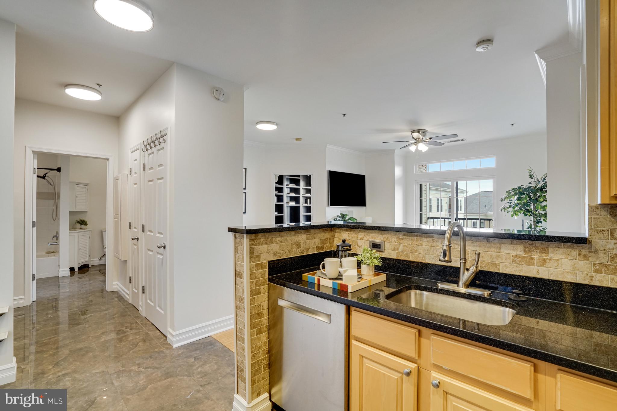 GROVE AT ARLINGTON - Residential