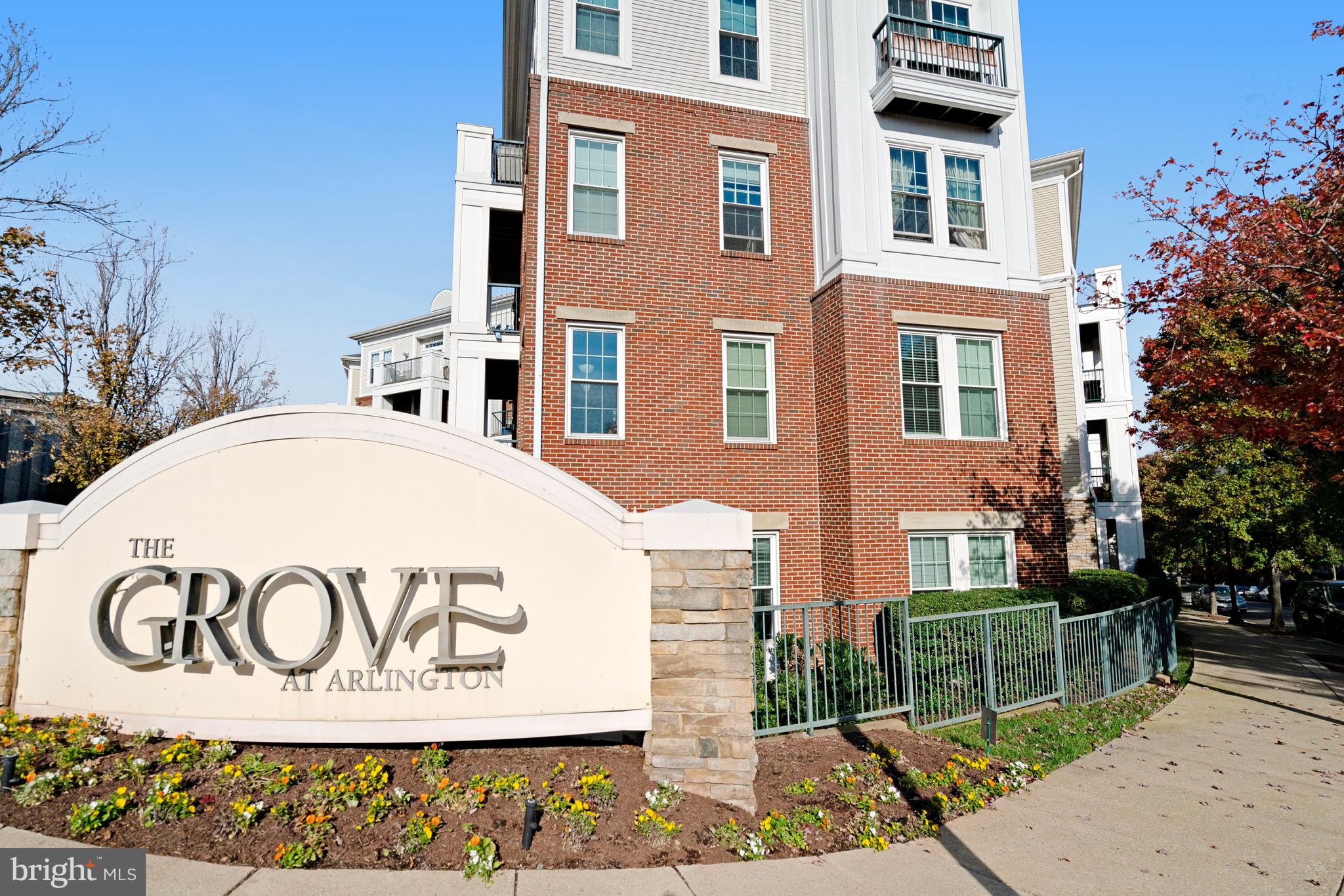 GROVE AT ARLINGTON - Residential