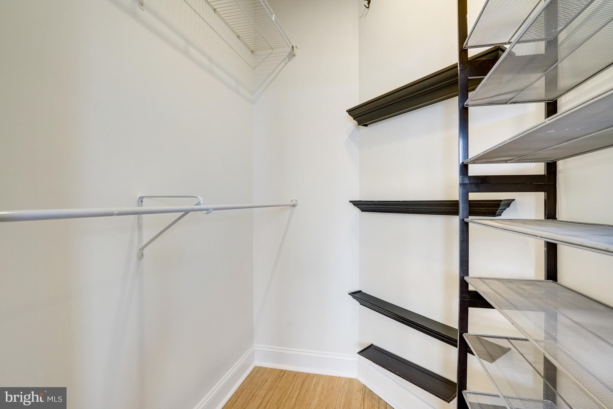 GROVE AT ARLINGTON - Residential