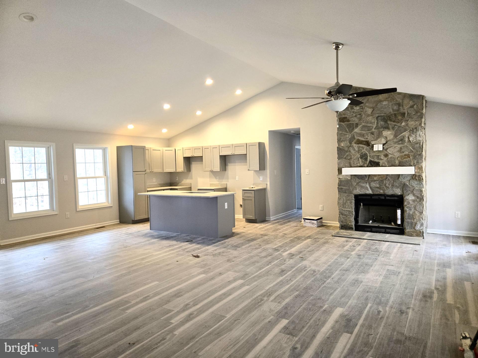 242 HOWELLSVILLE ROAD