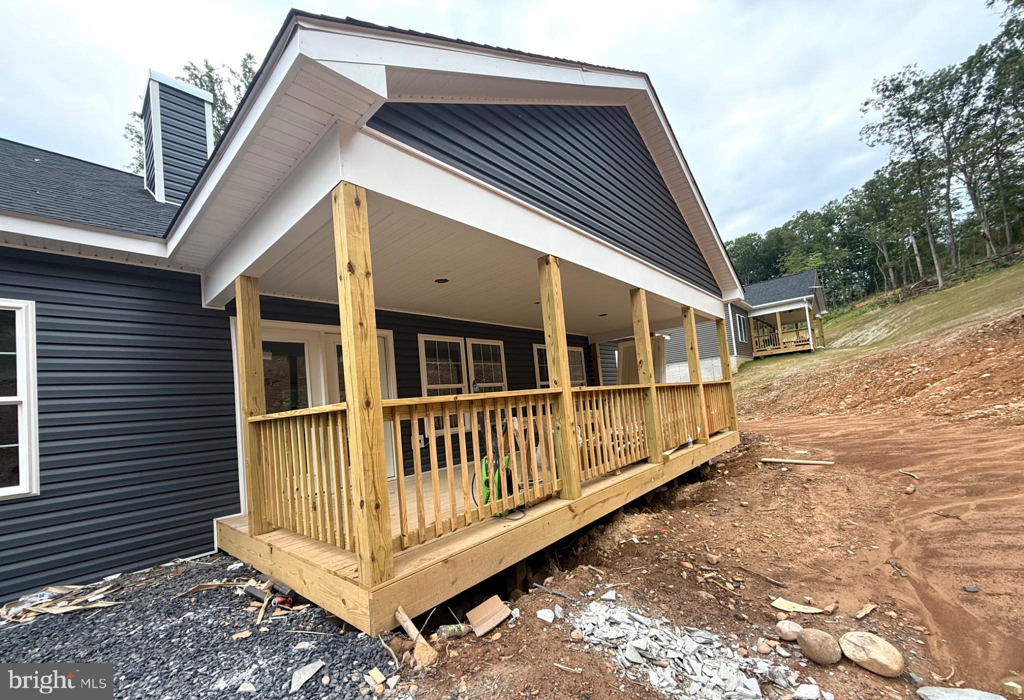 242 HOWELLSVILLE ROAD
