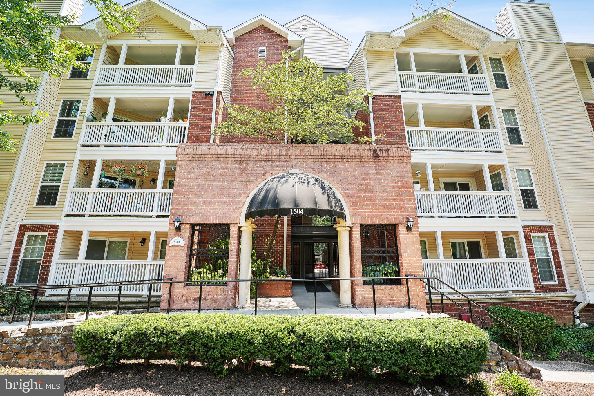 FOUNTAINS AT MCLEAN - Residential Lease