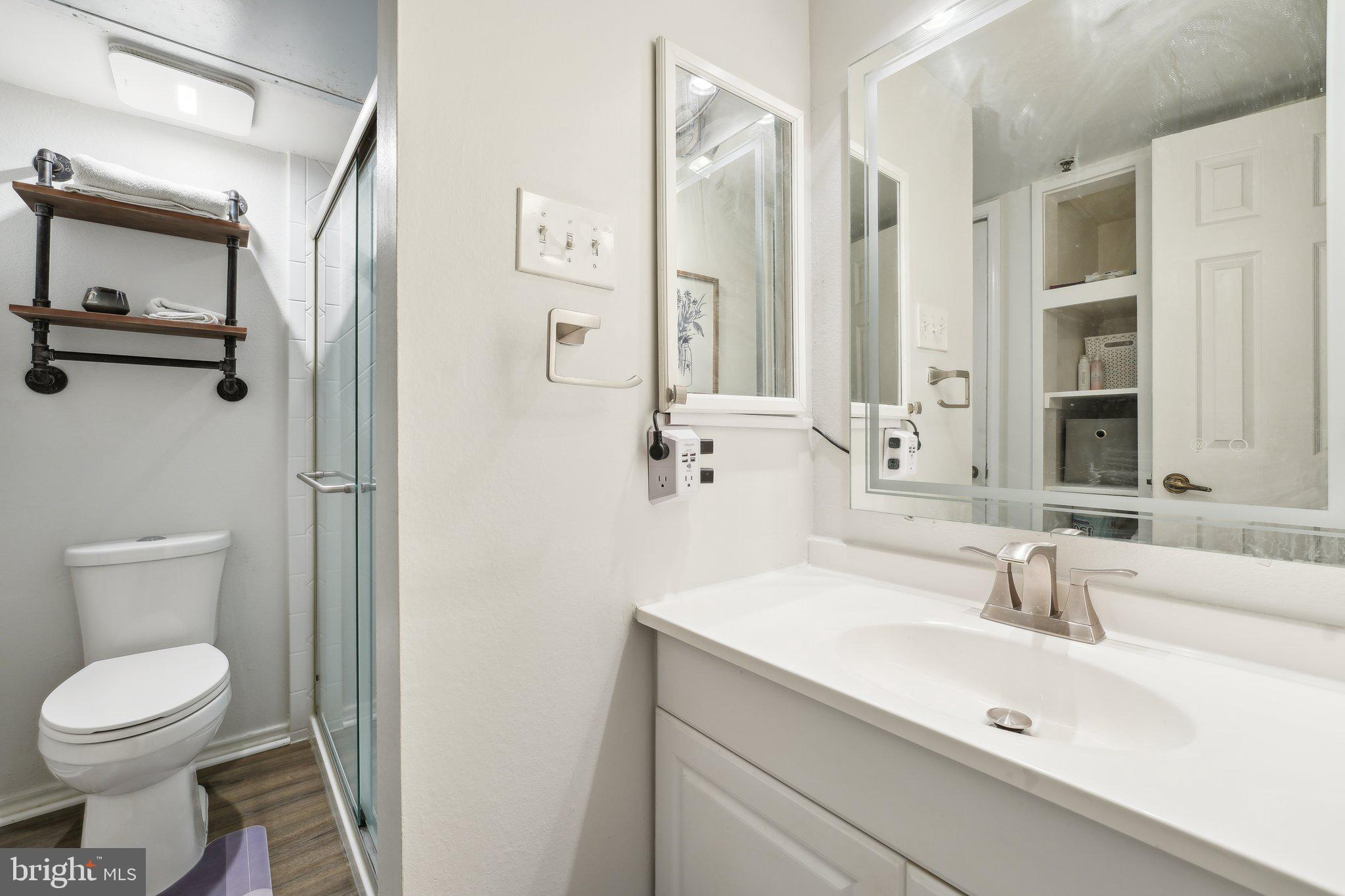FOUNTAINS AT MCLEAN - Residential Lease