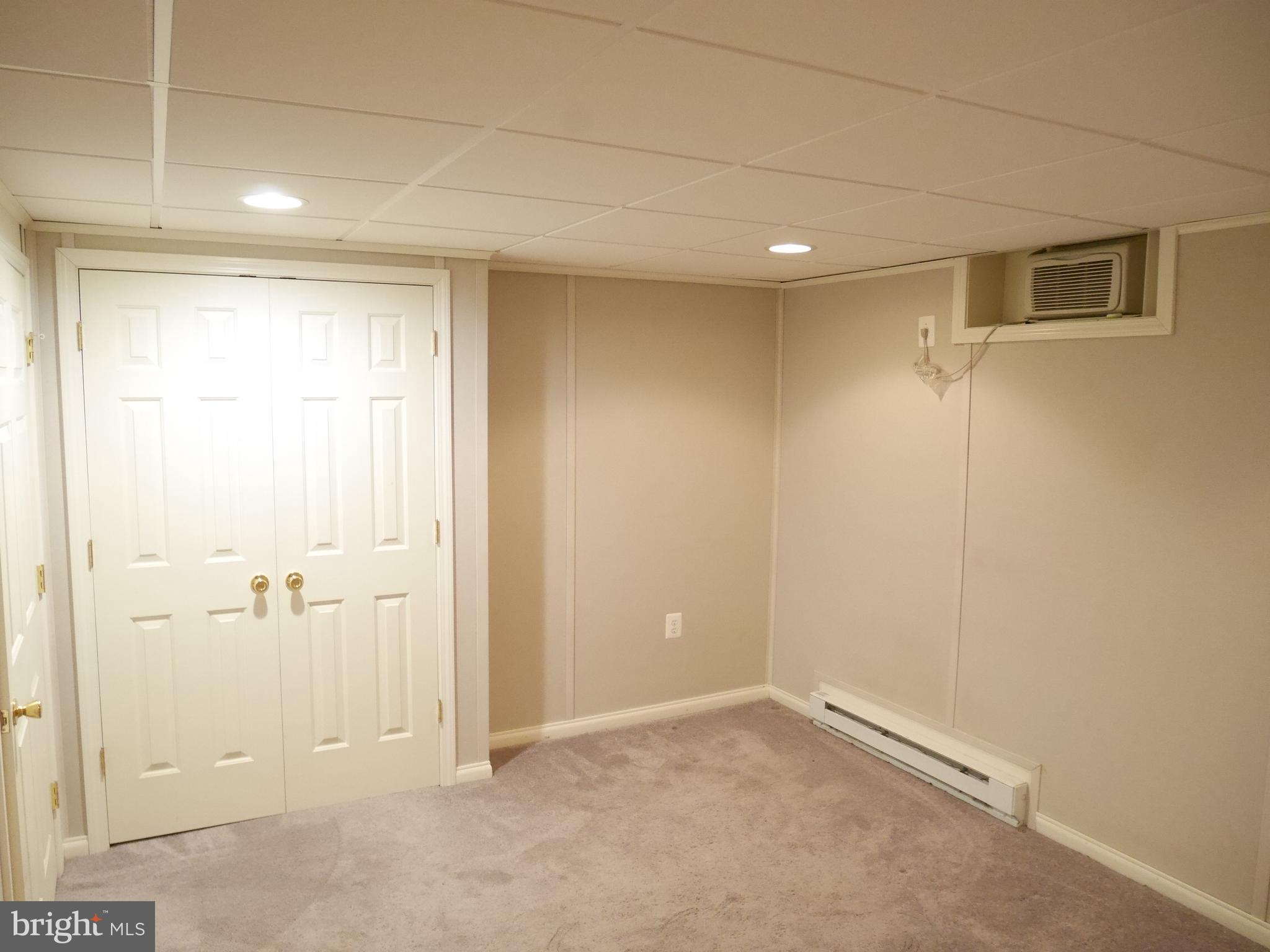 RANDALLSTOWN - Residential