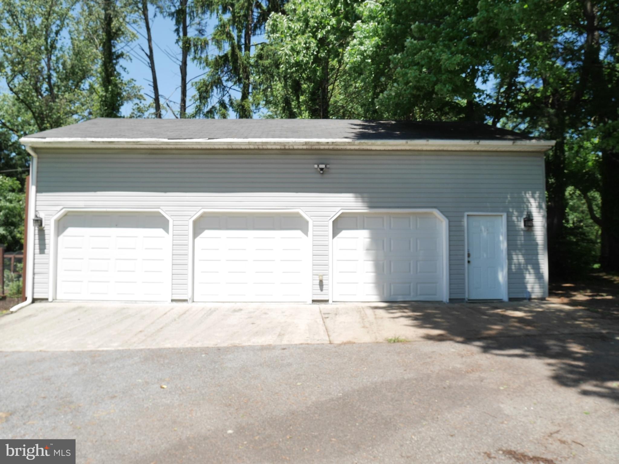 RANDALLSTOWN - Residential