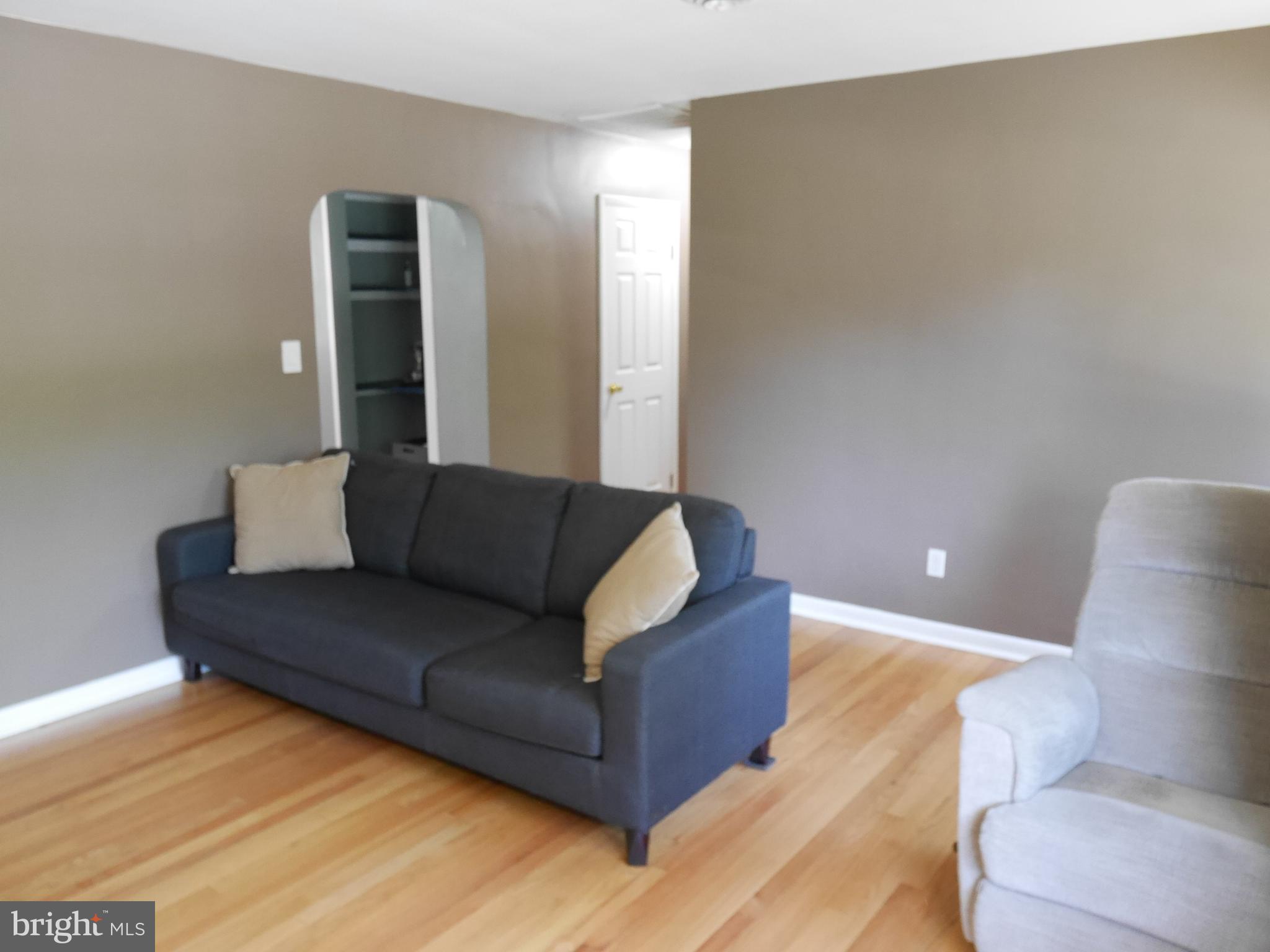 RANDALLSTOWN - Residential