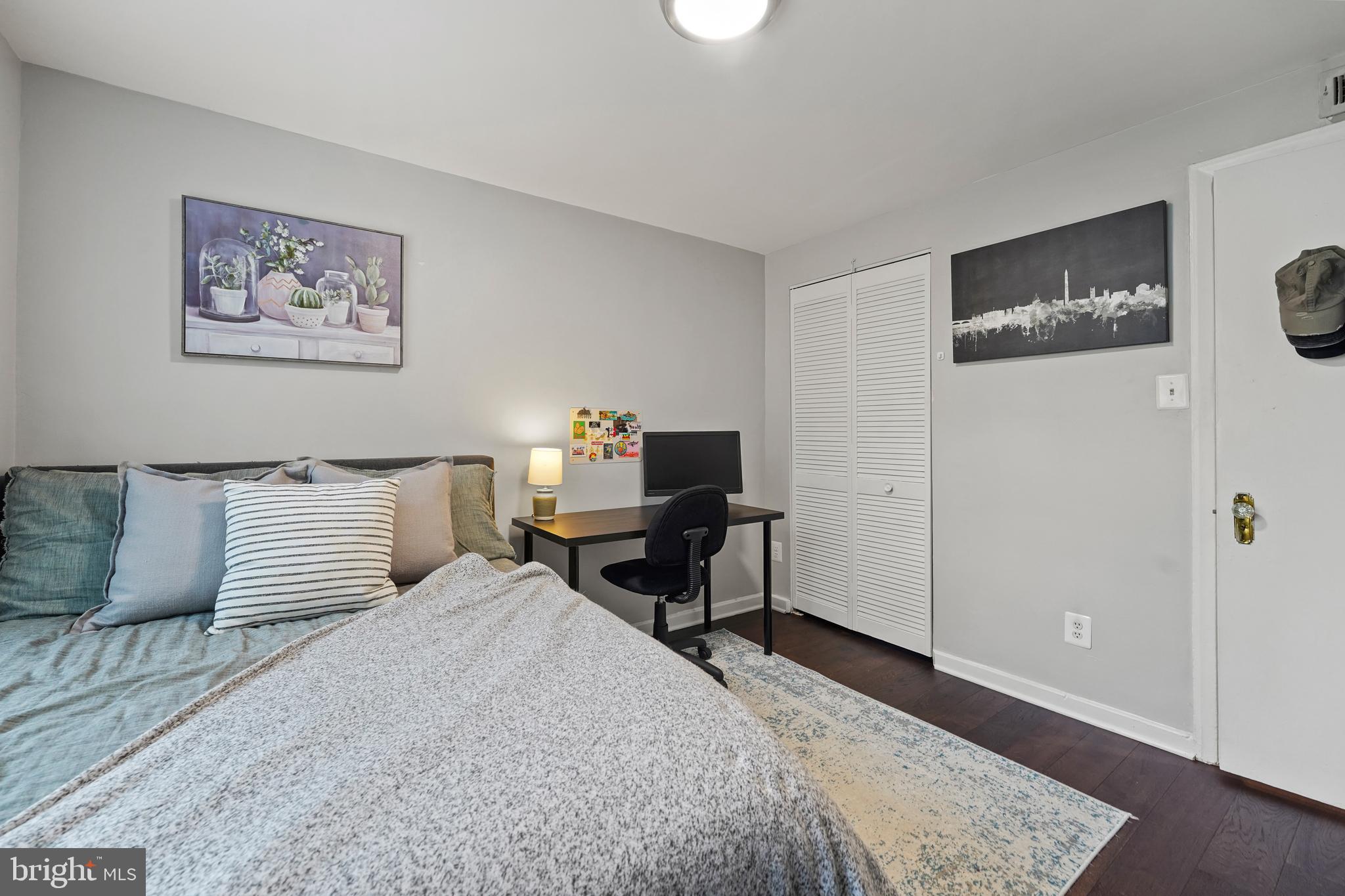 PARK GLEN - Residential Lease