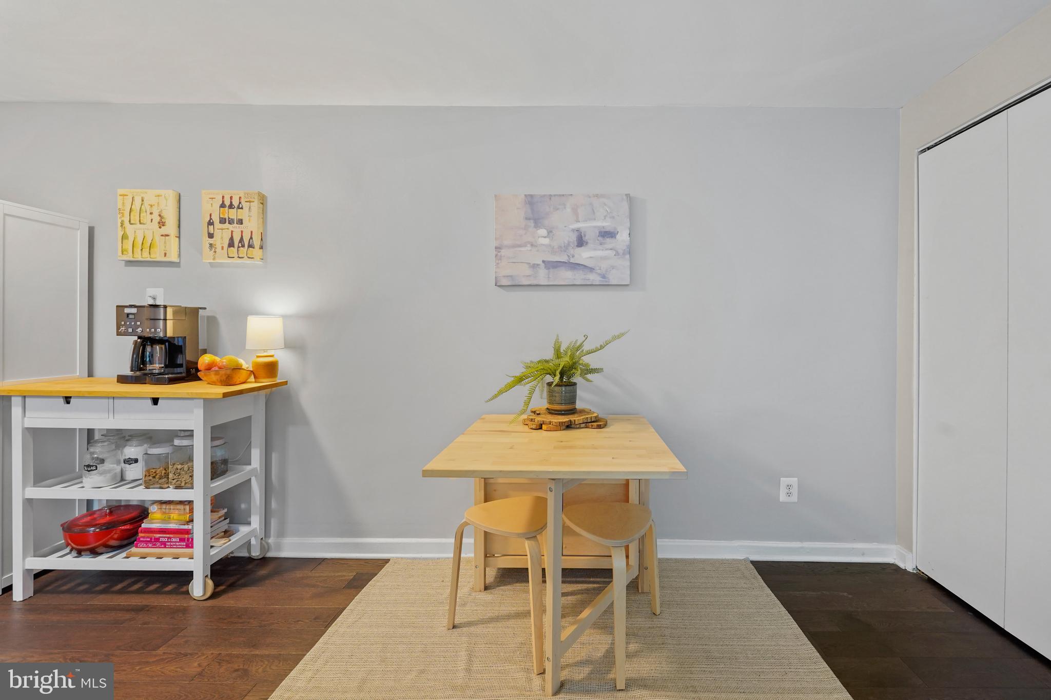 PARK GLEN - Residential Lease