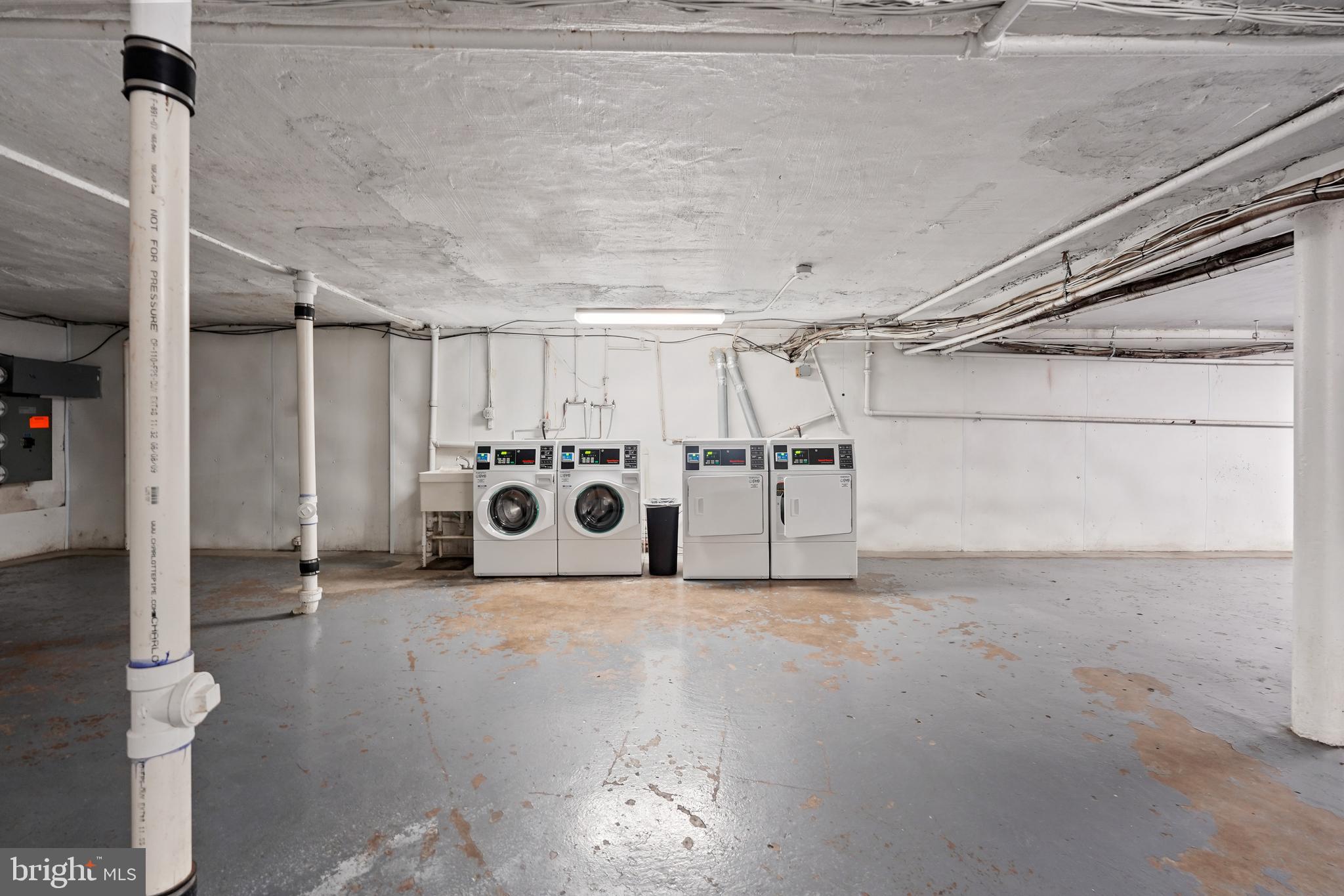 PARK GLEN - Residential Lease