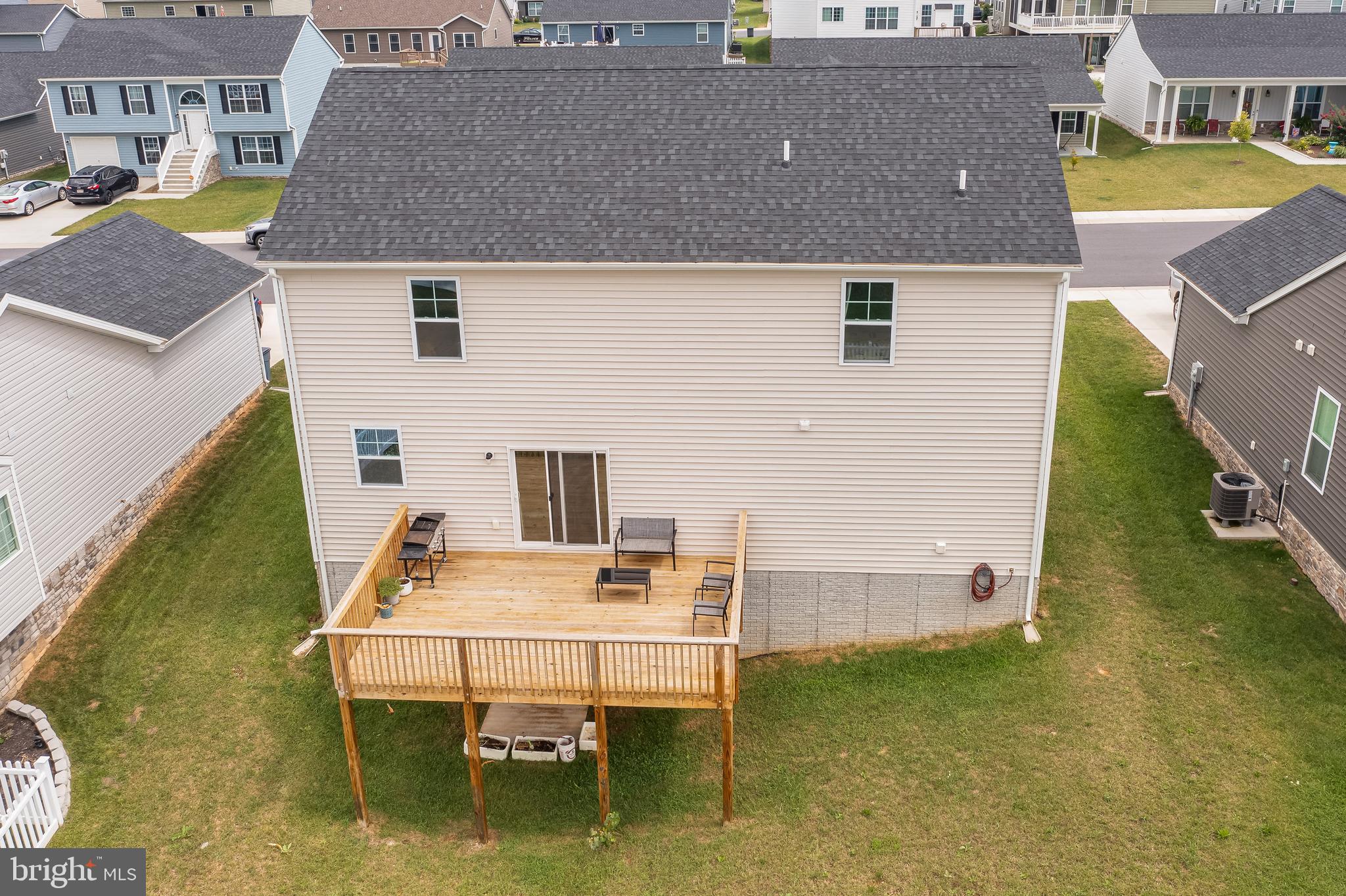 RED HILL - Residential