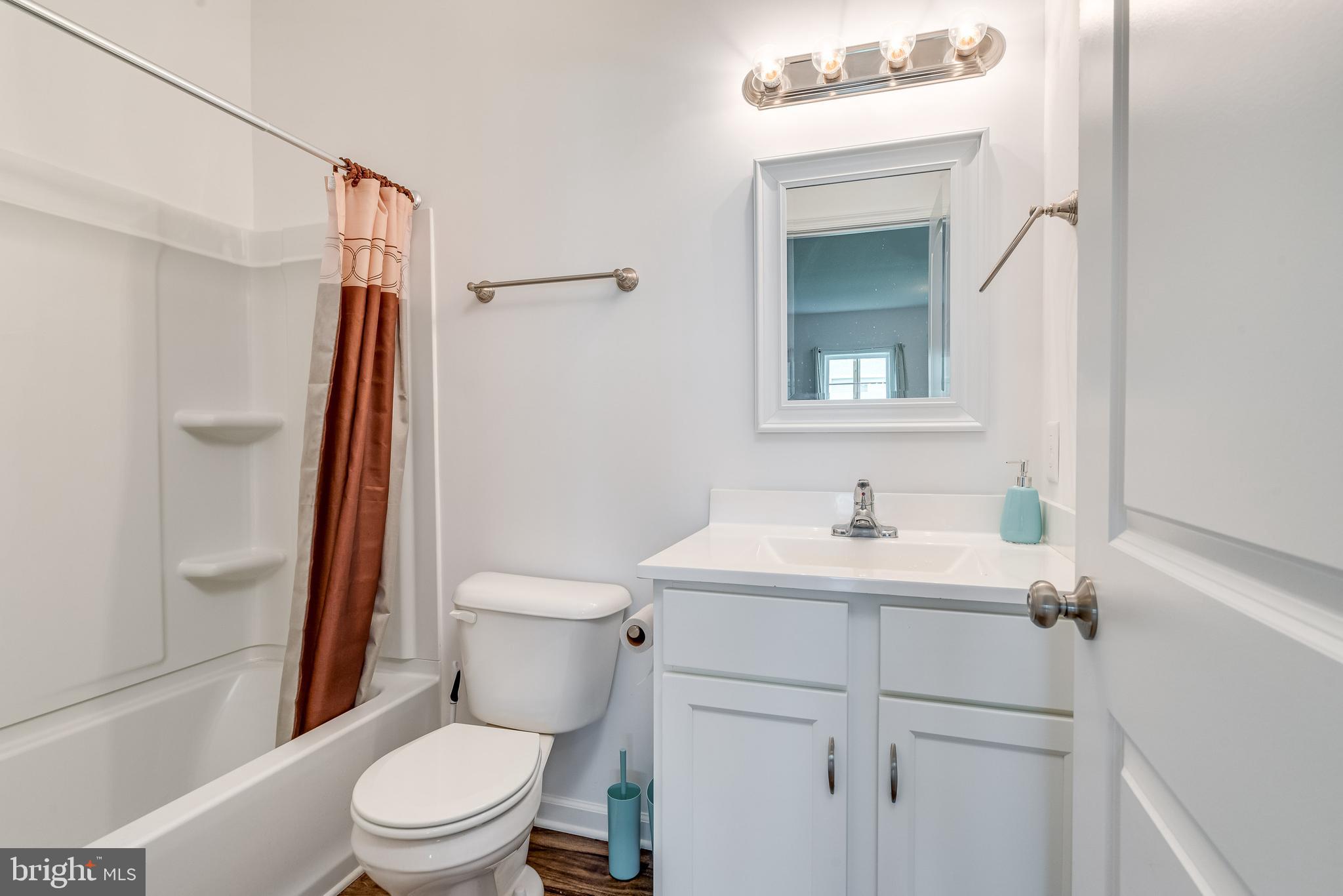 RED HILL - Residential