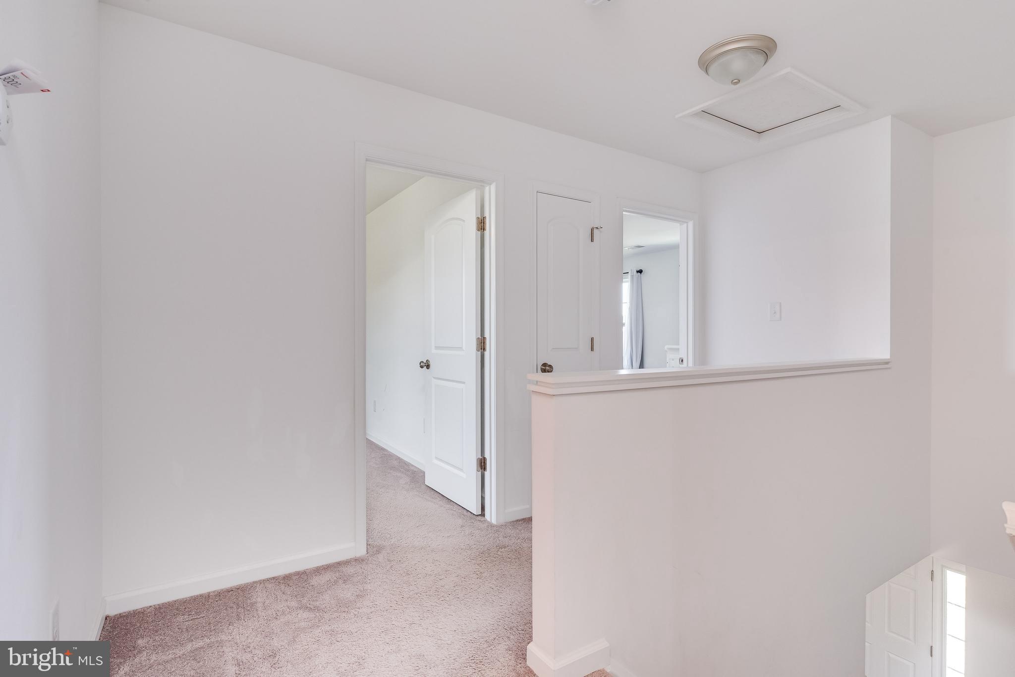 RED HILL - Residential