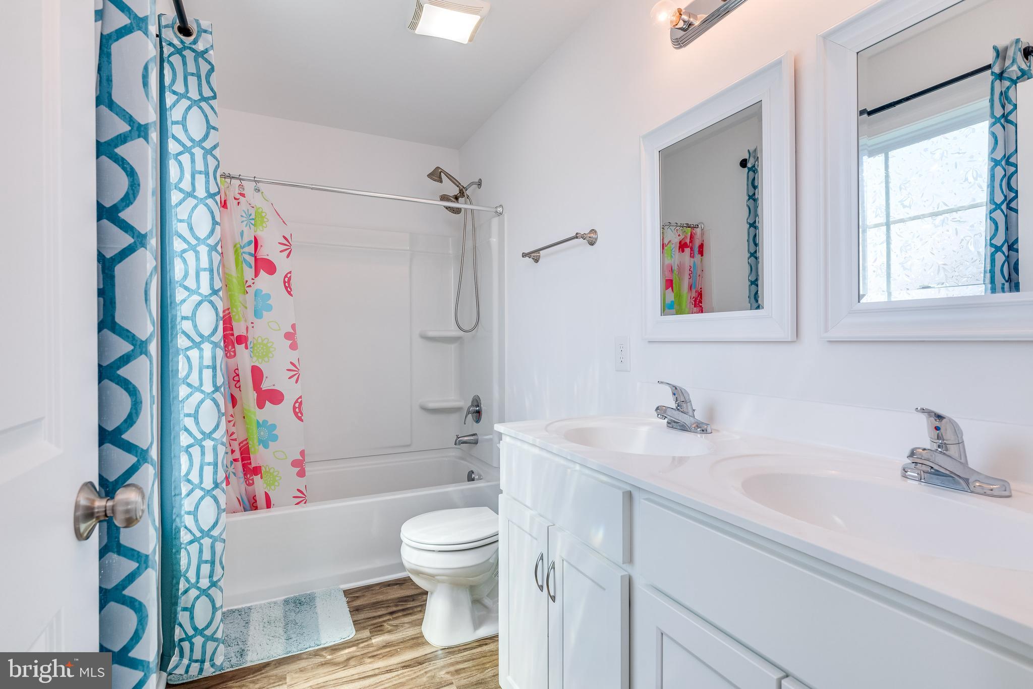 RED HILL - Residential