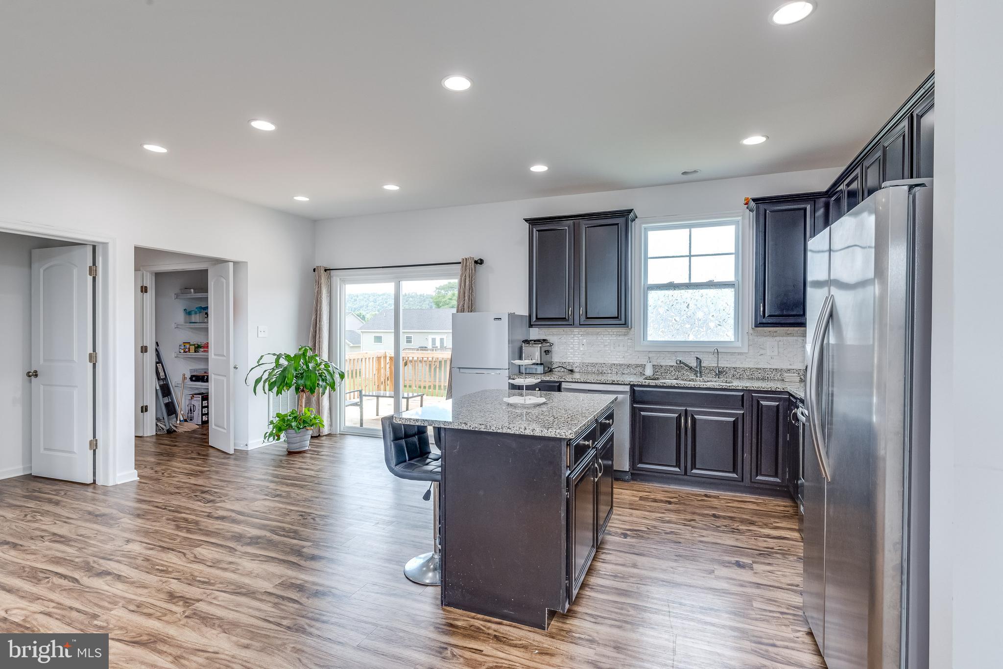 RED HILL - Residential