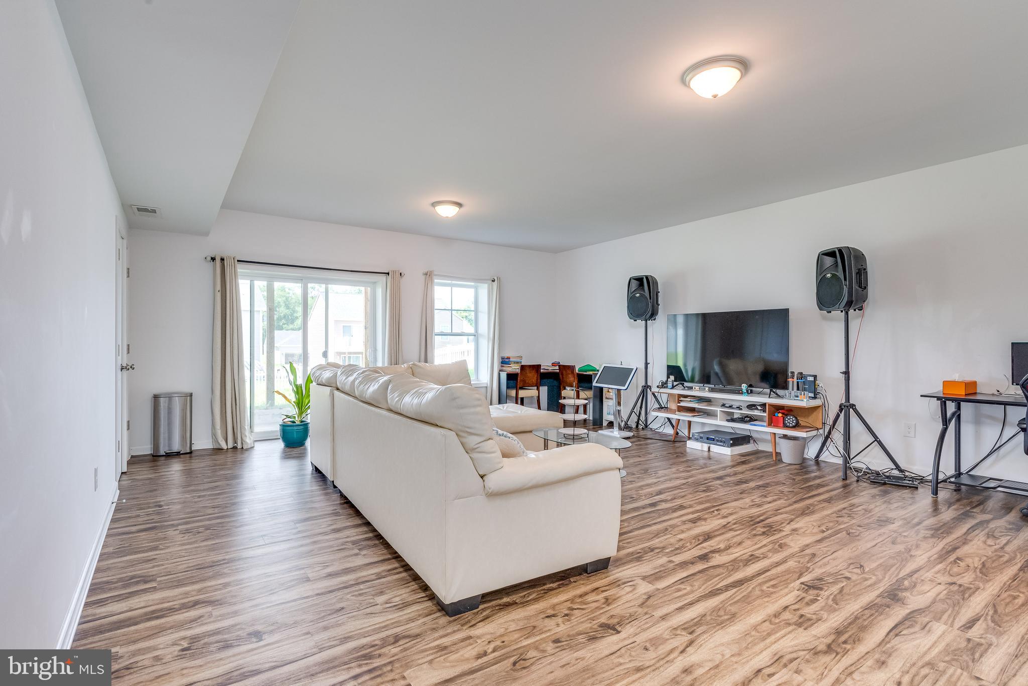 RED HILL - Residential