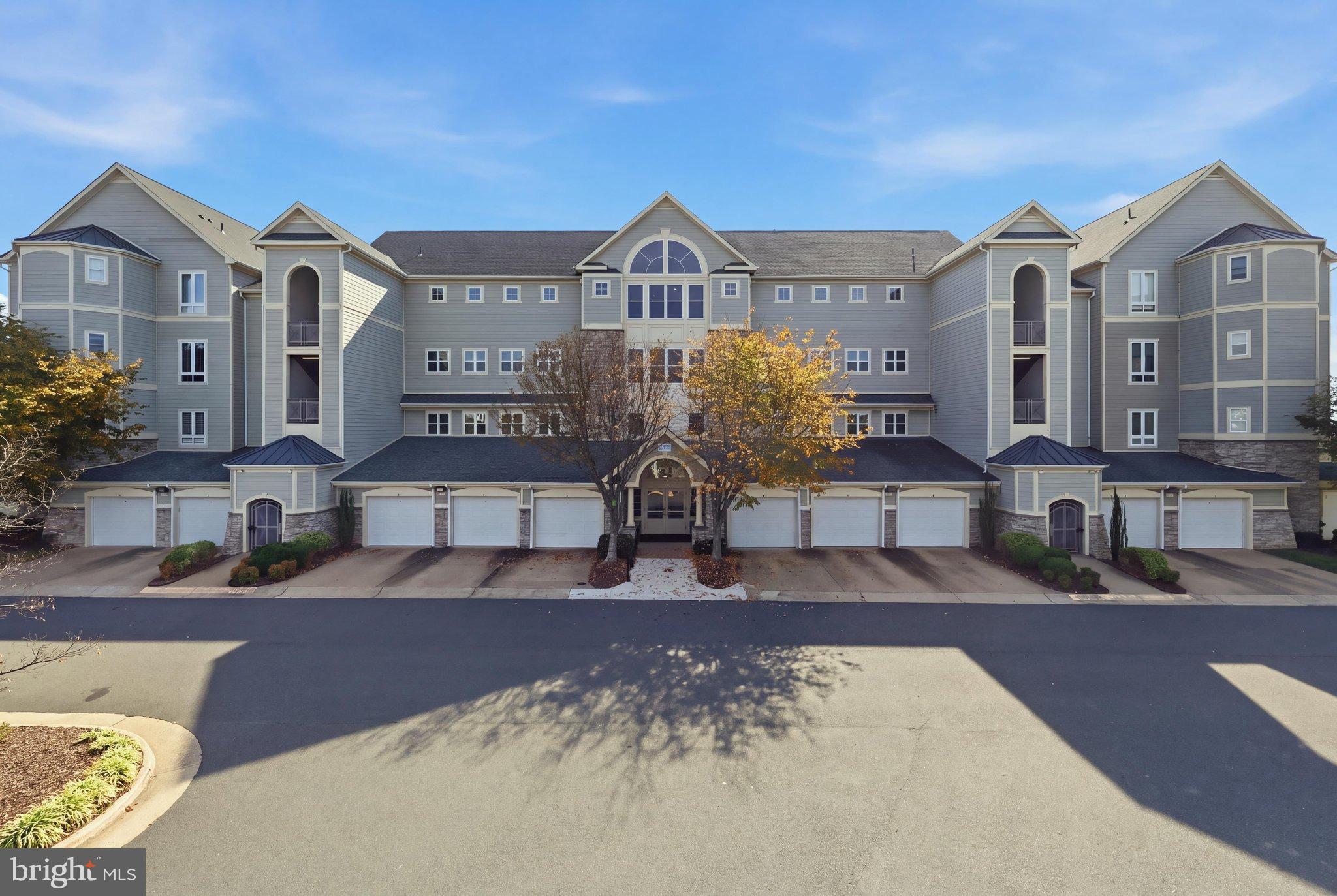 1621 LADUE COURT 204