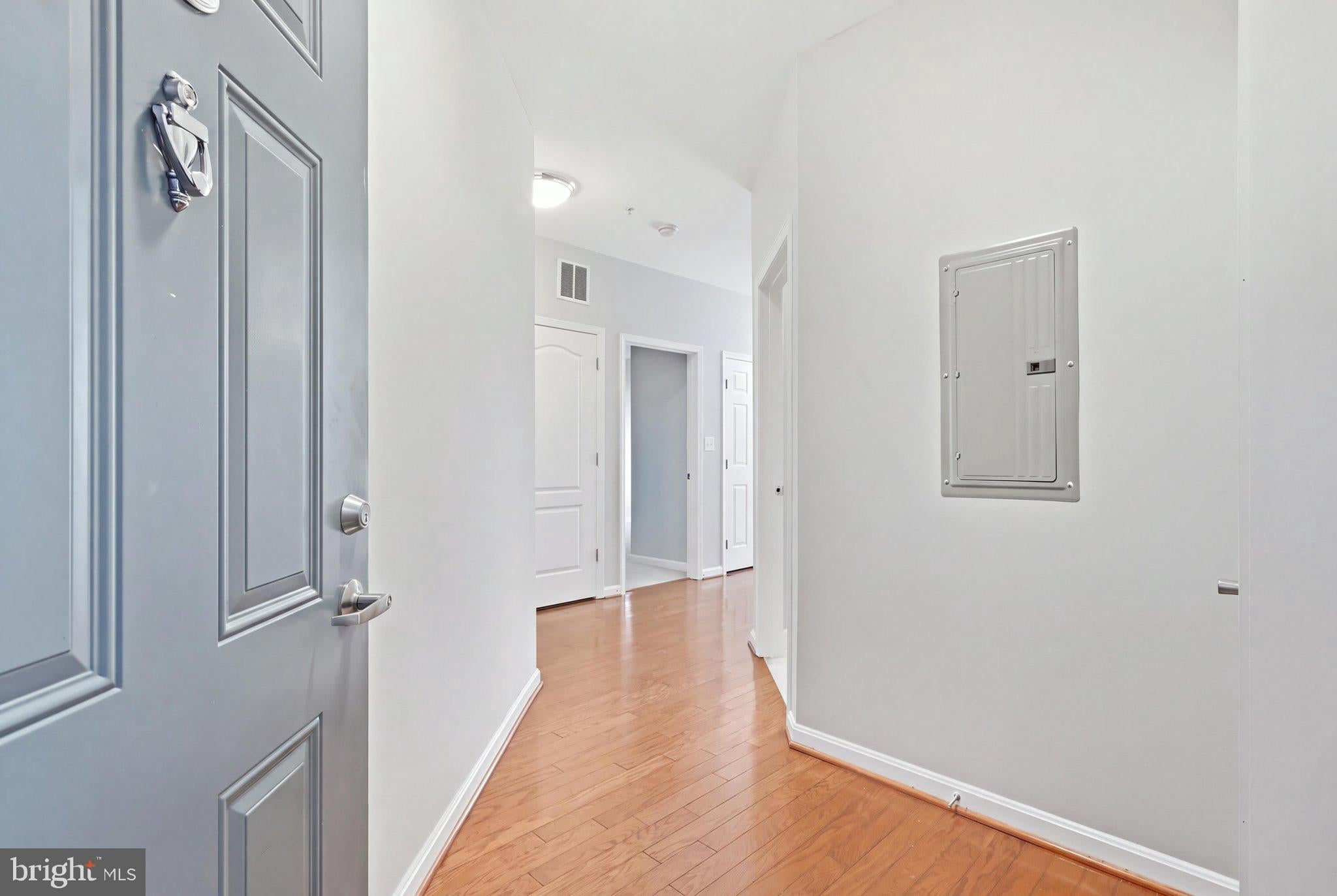 1621 LADUE COURT 204