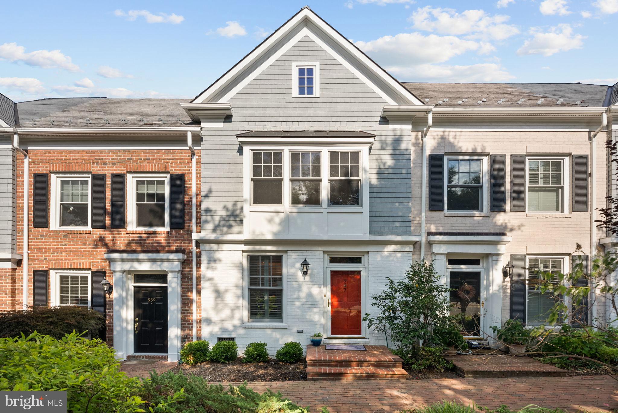 OLD TOWN GATEWAY - Residential