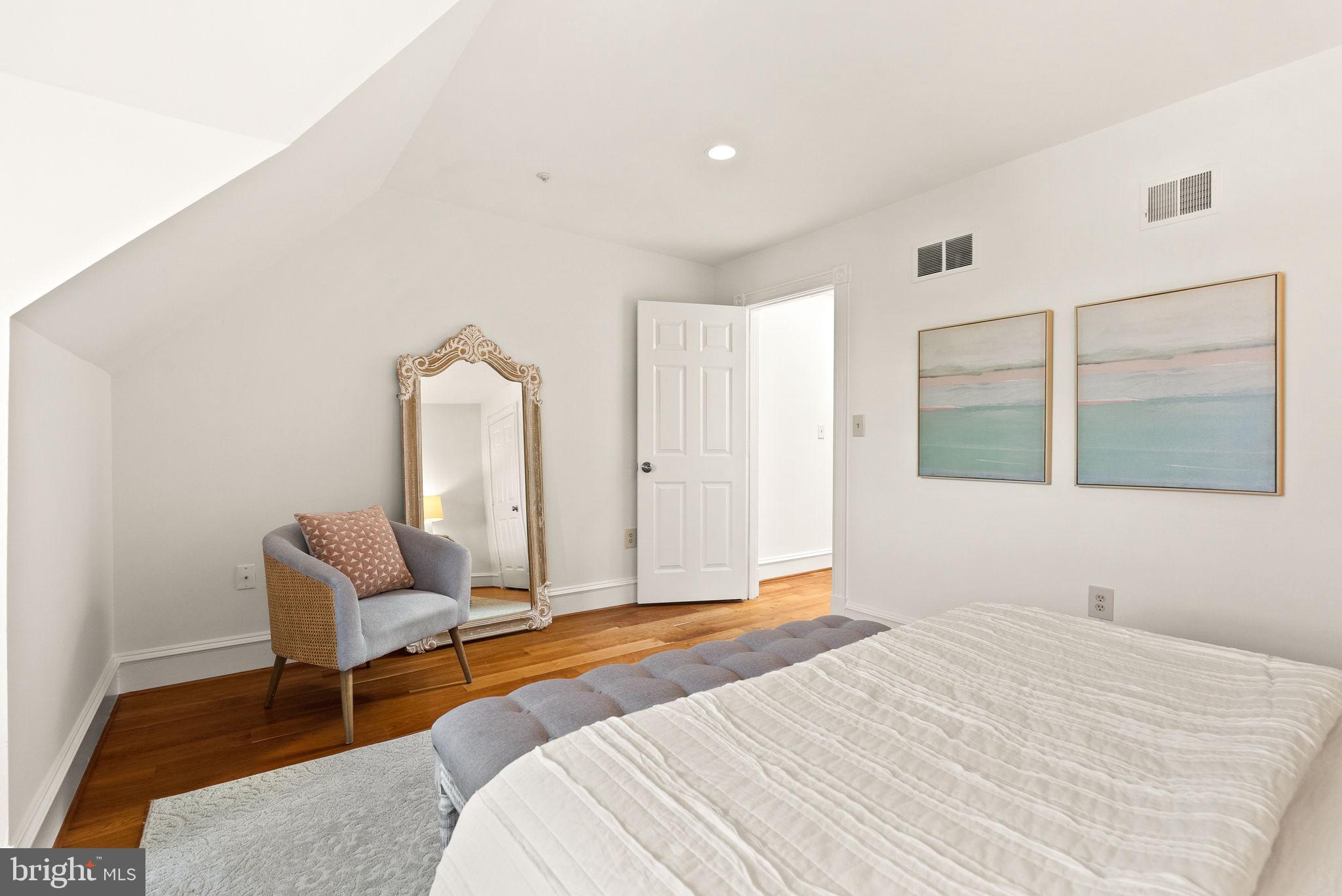 OLD TOWN GATEWAY - Residential