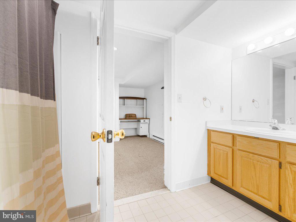 BROOKVIEW FARMS - Residential