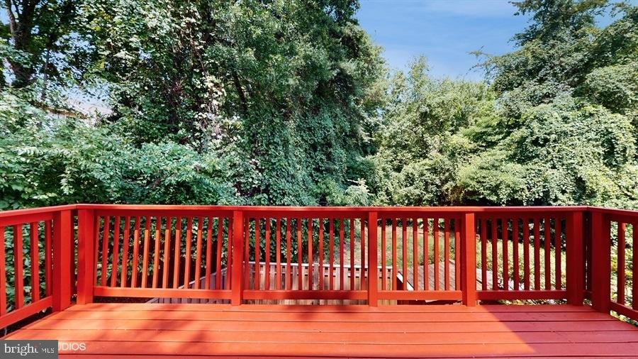 WOODSTREAM EAST - Residential