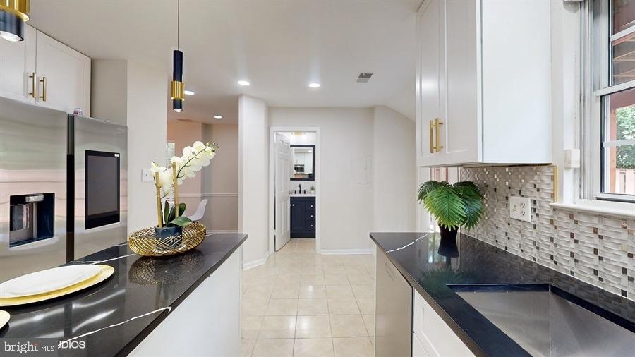 WOODSTREAM EAST - Residential