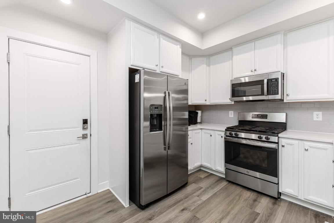 FOSTER'S GLEN - Residential