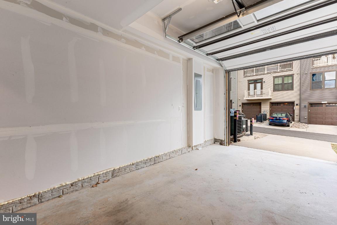 FOSTER'S GLEN - Residential