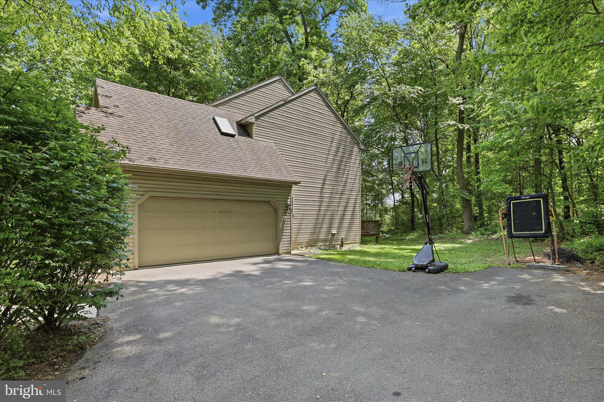 15 DEERFIELD DRIVE