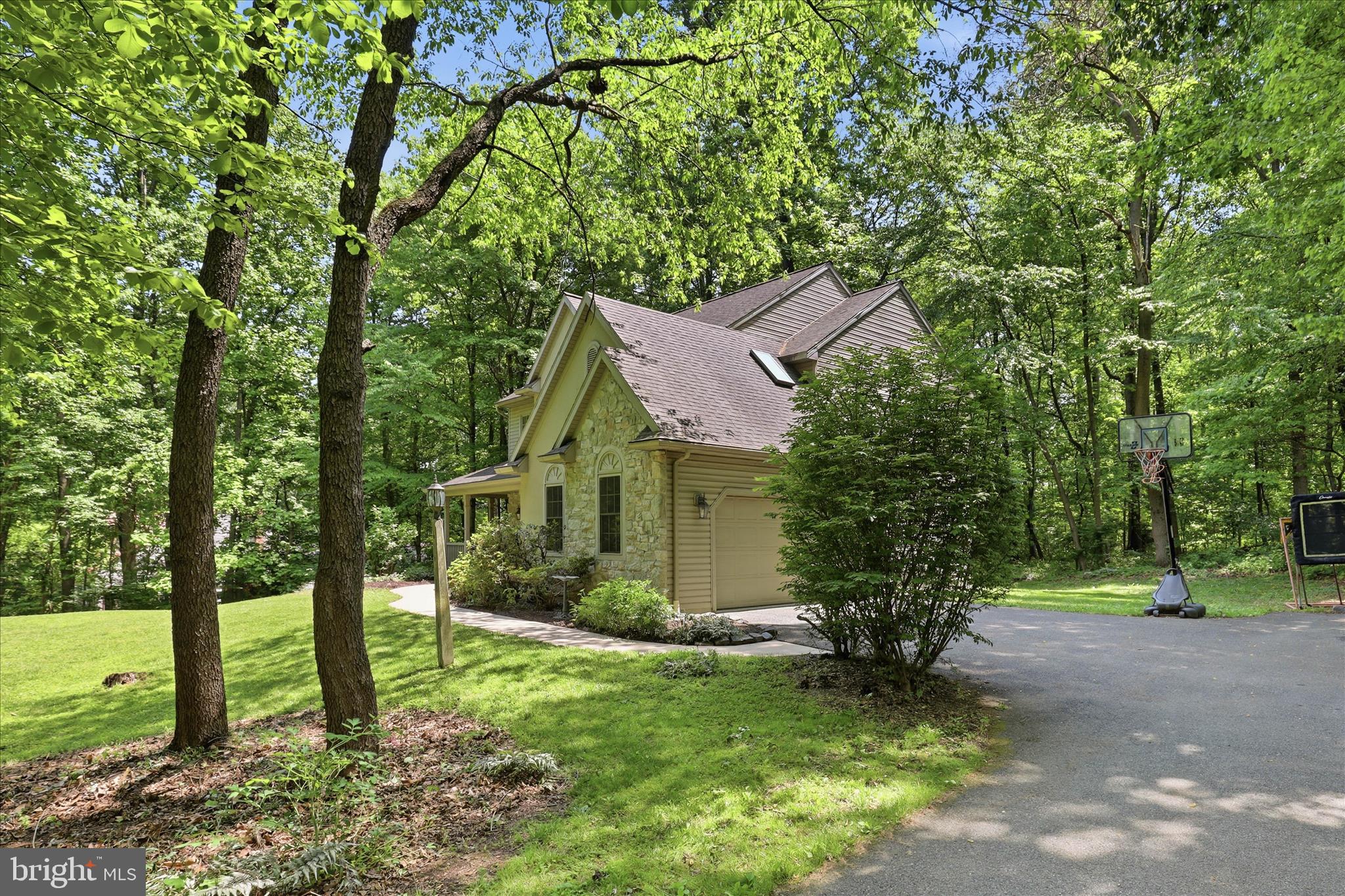 15 DEERFIELD DRIVE
