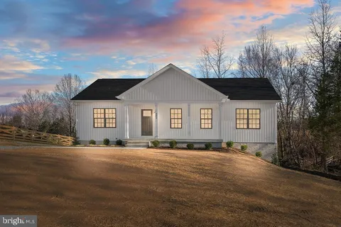 206 Seclusion Shores Drive, Mineral, VA MLS: VALA2007062