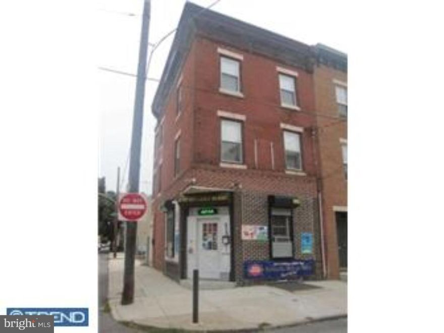 Very nice 1 bed, 1 bath 2nd floor apartment with living room, nice kitchen, washer/dryer in unit and central air. Close to transportation, restaurants and all that Center City has to offer.