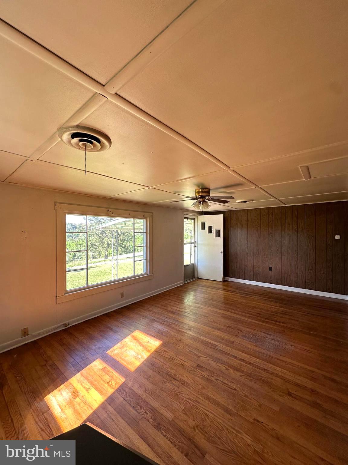 NONE UNRESTRICTED - Residential