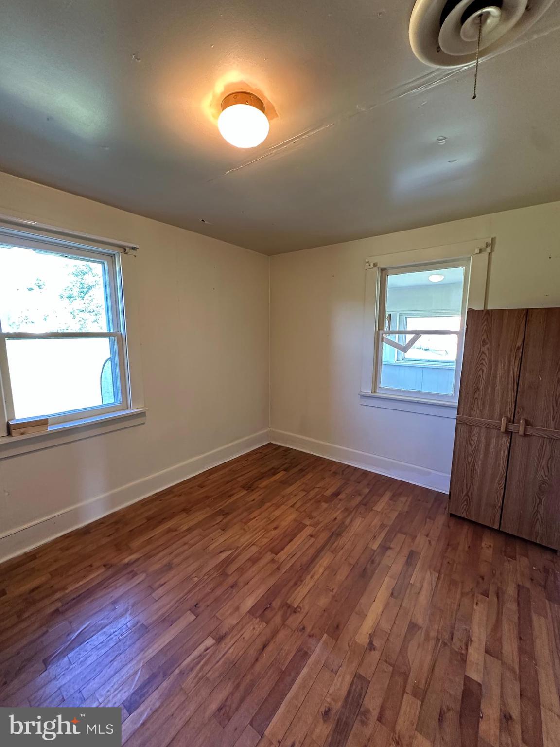 NONE UNRESTRICTED - Residential