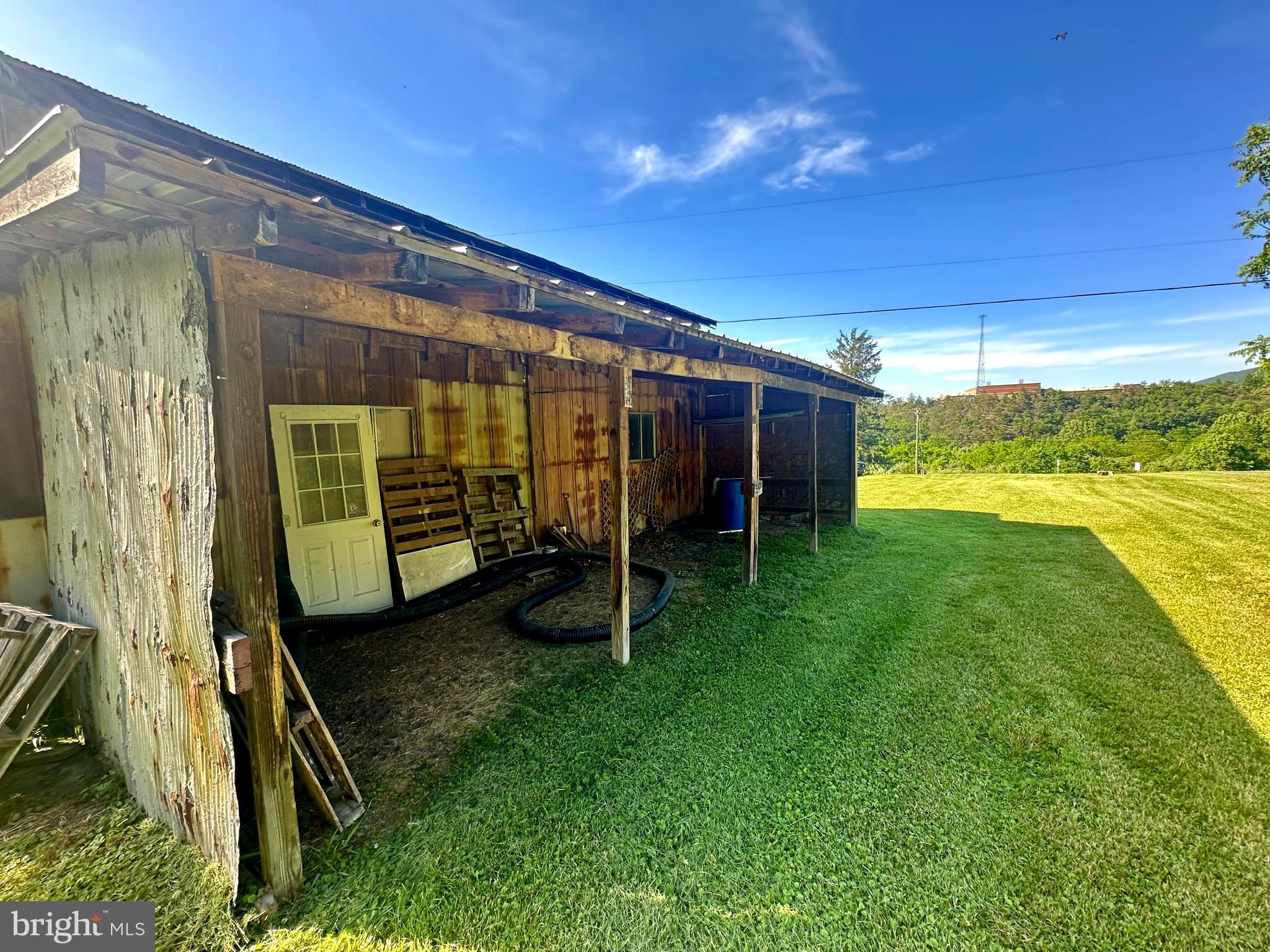 NONE UNRESTRICTED - Residential