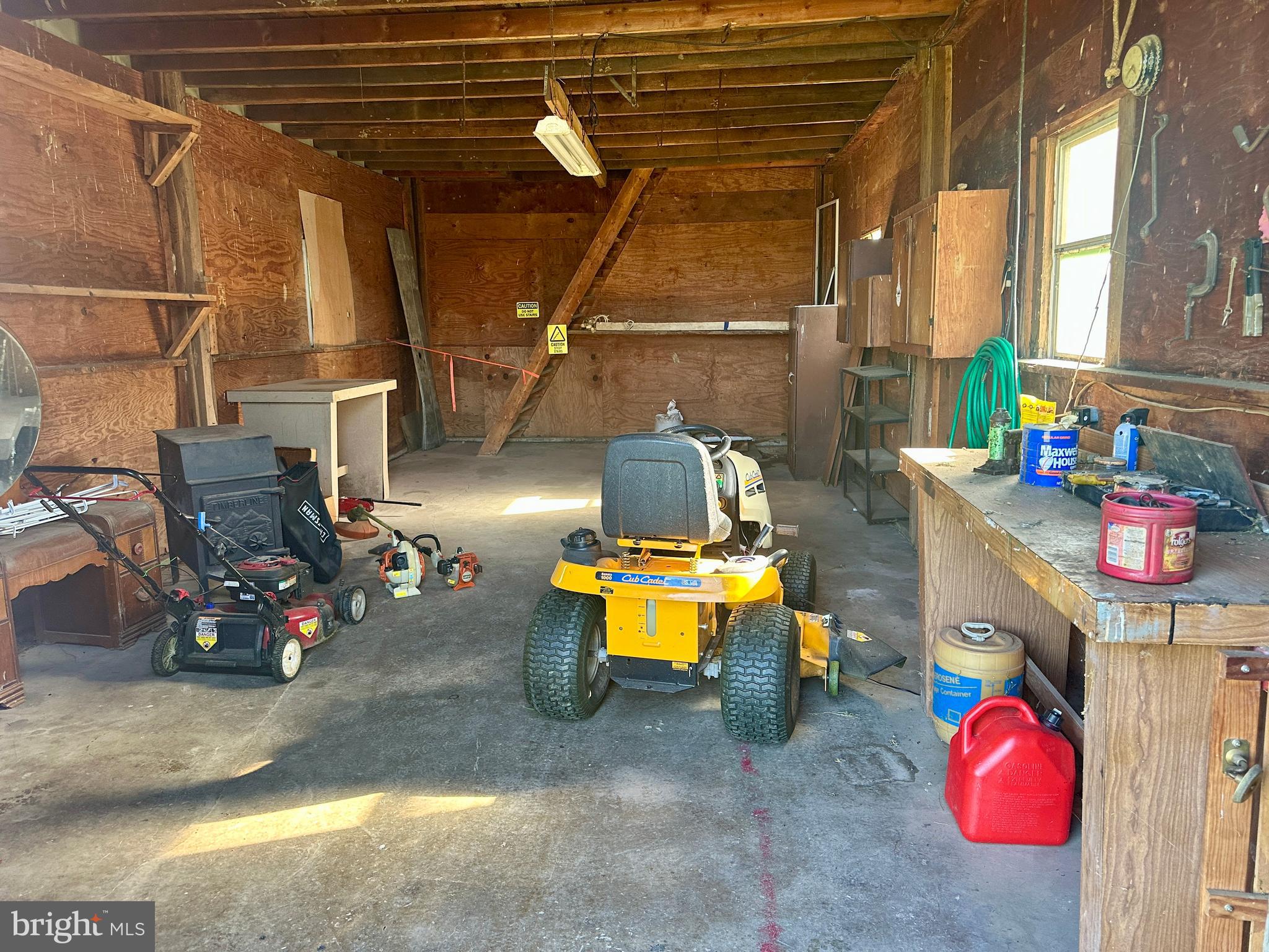 NONE UNRESTRICTED - Residential