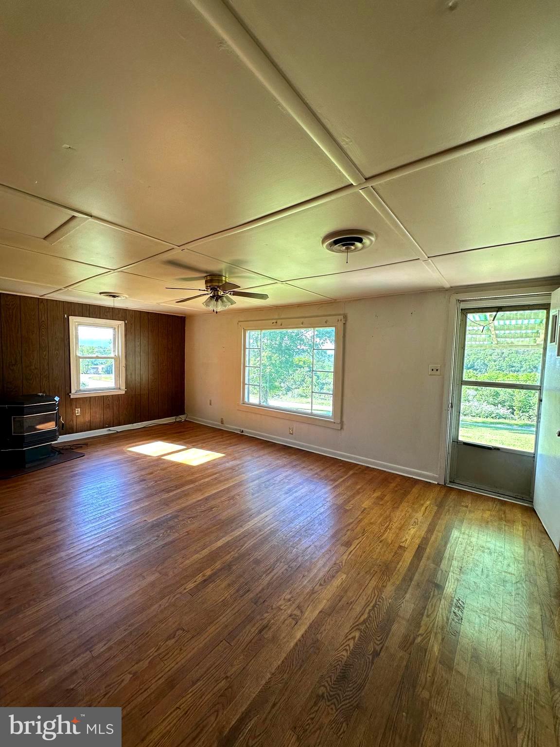 NONE UNRESTRICTED - Residential