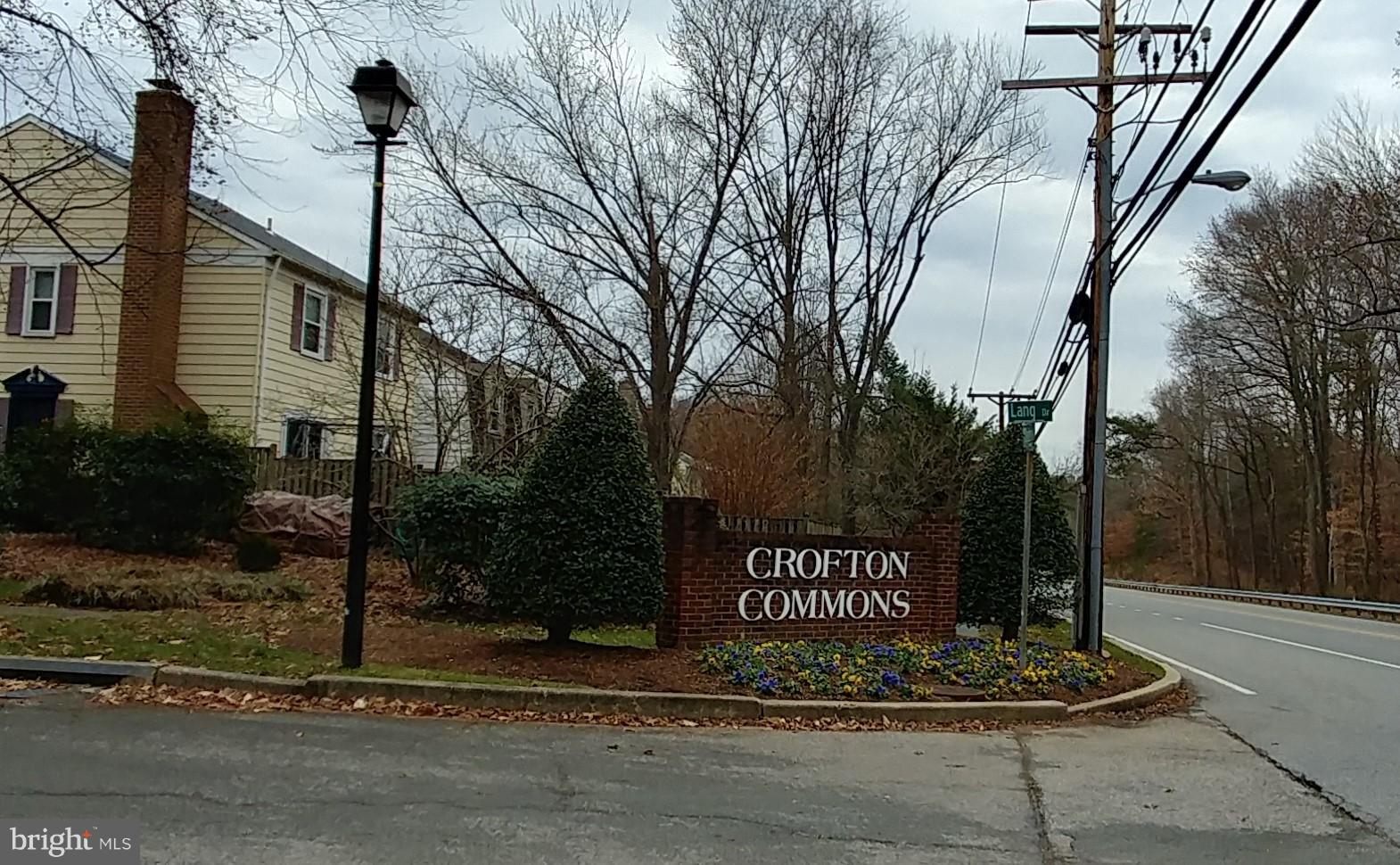 CROFTON COMMONS - Residential Lease