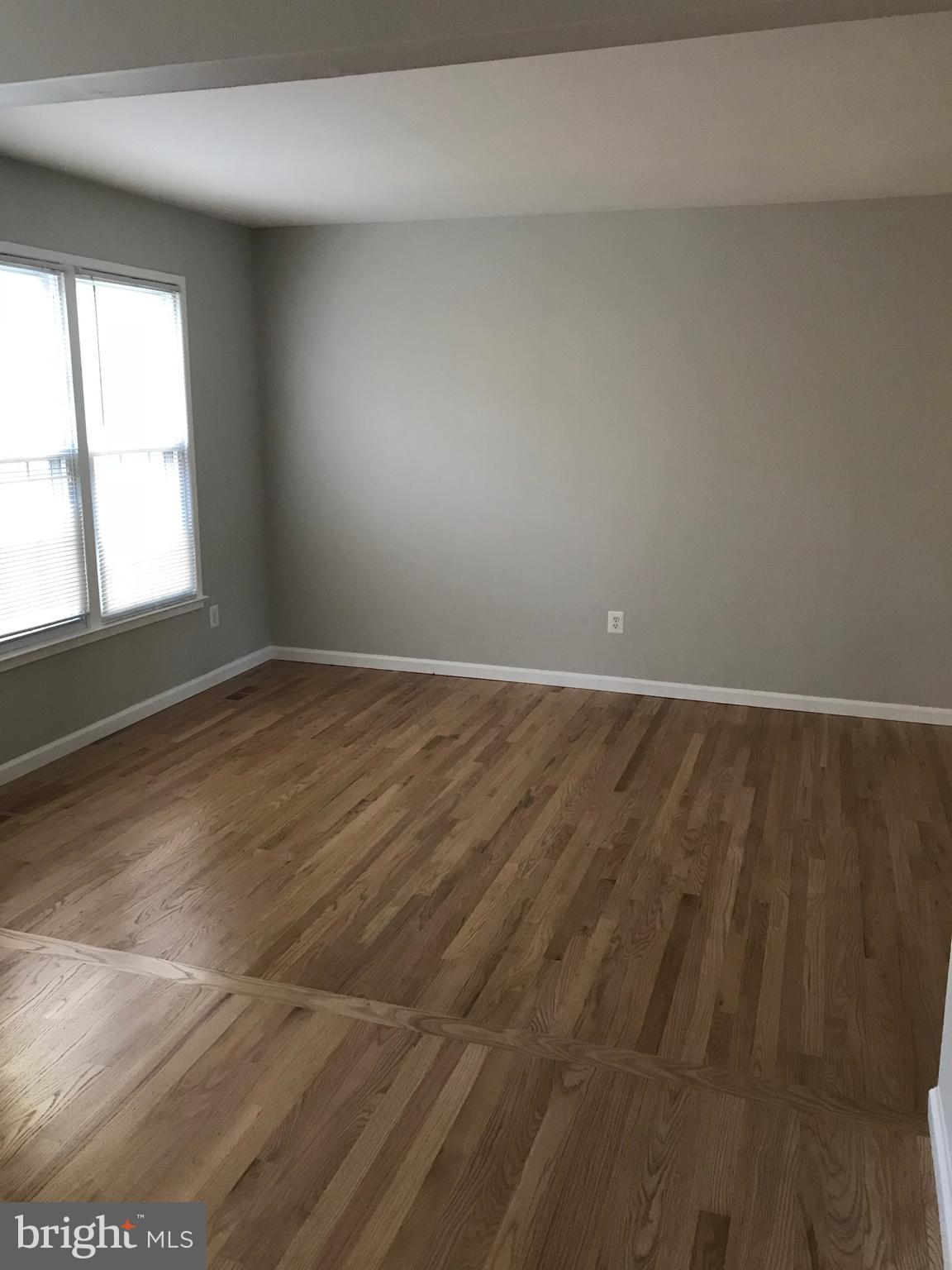 CROFTON COMMONS - Residential Lease