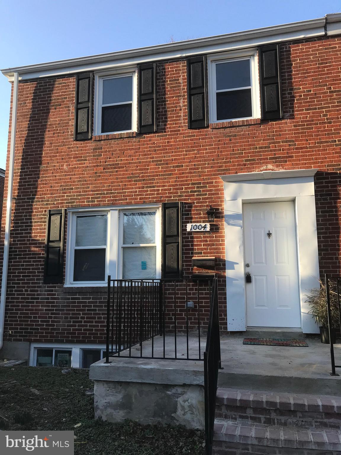 1004 DARTMOUTH ROAD 2