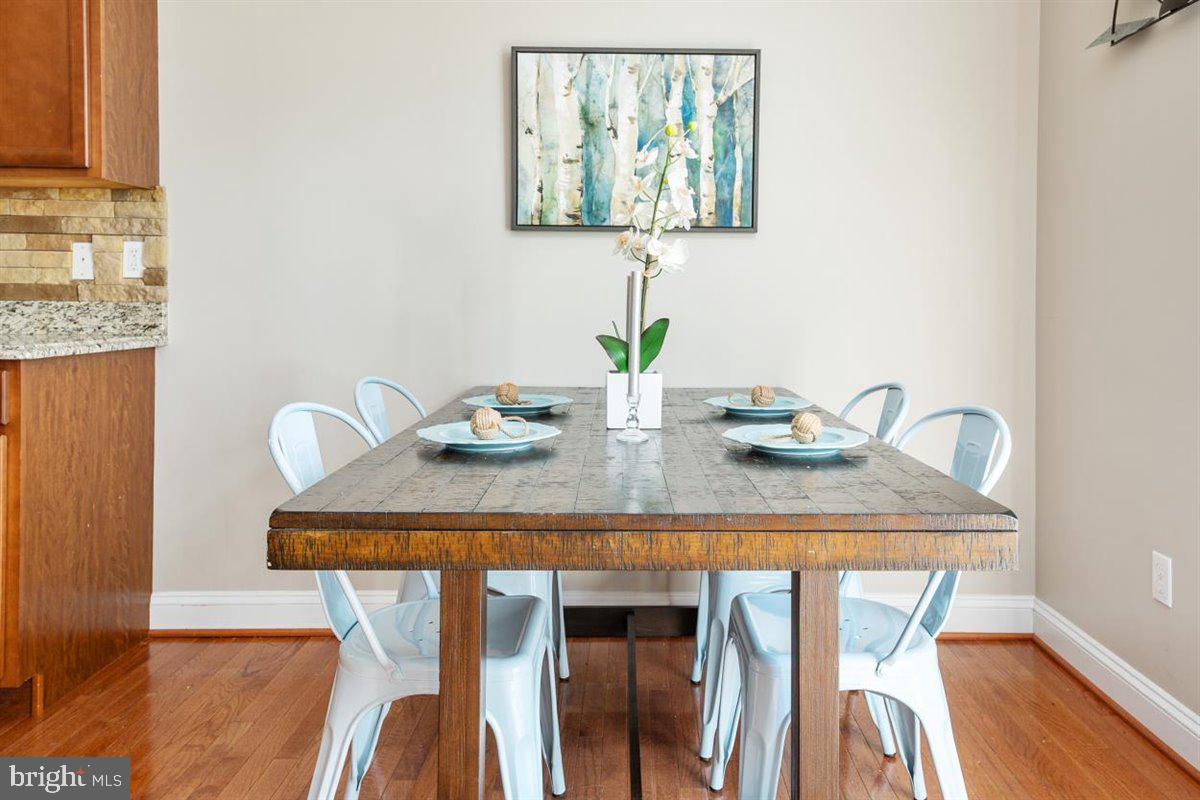 NORTH BROOK - Residential